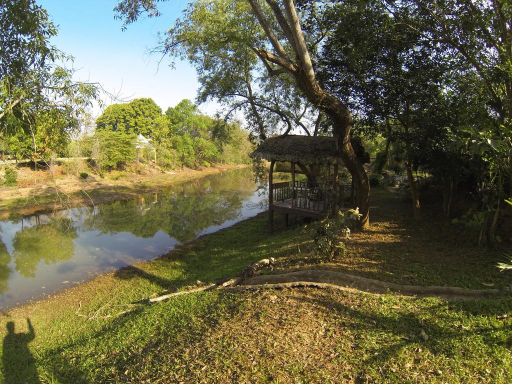 Riverside Ban Cho Lae Ngoại thất bức ảnh